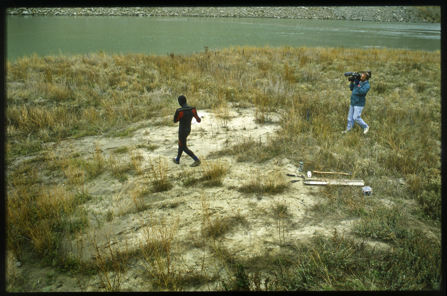 Performance to mark the first filling of hydro lake Dunstan, Clyde, New Zealand - Lloyd Godman Lake Fill I, 1992