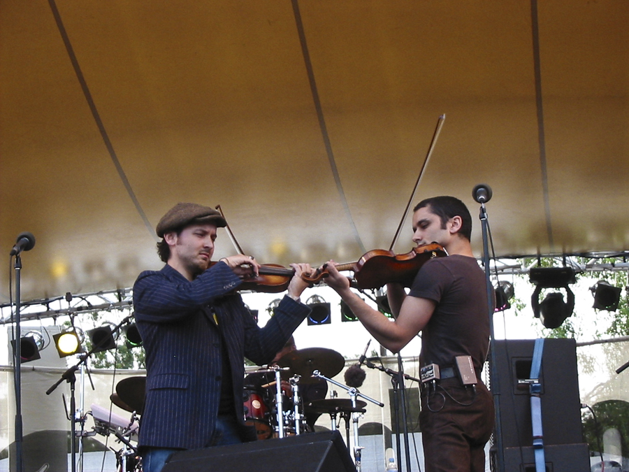 Les Yeux Noirs - Womadelaide Adelaide Australia 2005 - photograph Lloyd Godman