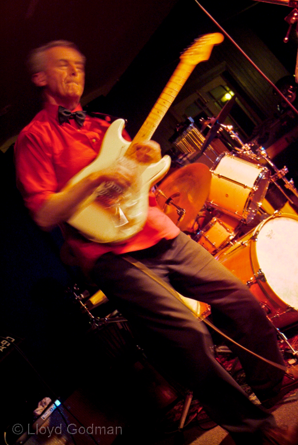 Mike Rudd, Spectrum, St Andrews Pub, 2009 - photograph Lloyd Godman