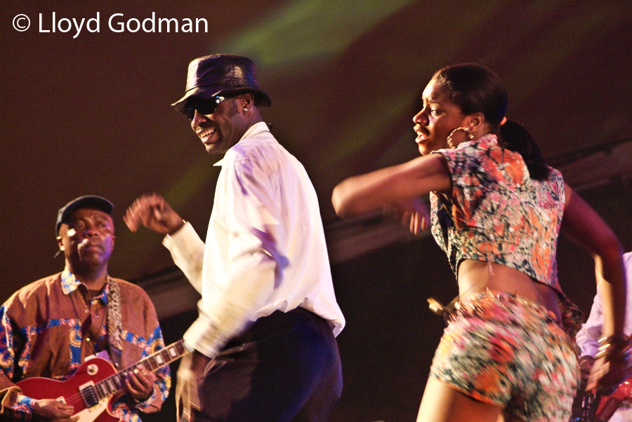 Kanda Bongoman - womadelaide - adelaide - Australia - 2006 - Photograph Lloyd Godman