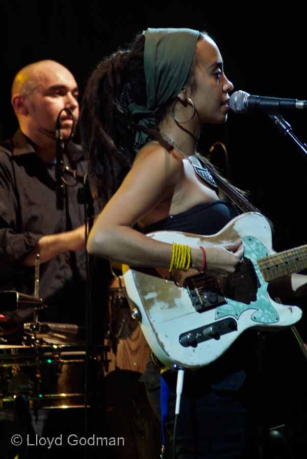 Blue King Brown - Womad - Adelaide - Australia - 2007 Lloyd Godman