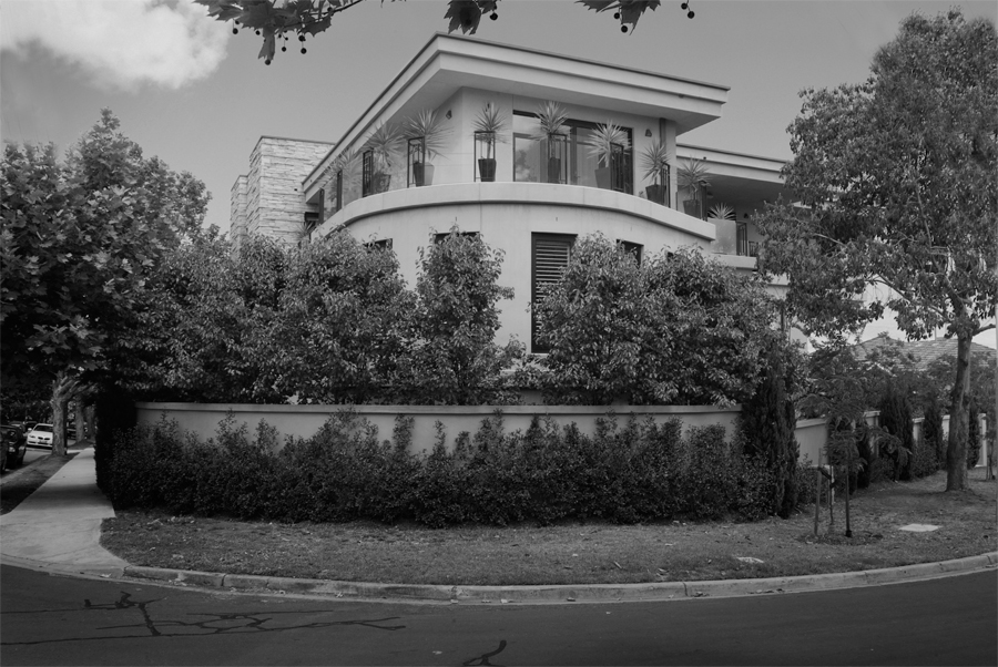 Cr Orrong Rd & Martin Ct, Melbourne - Photograph Lloyd Godman