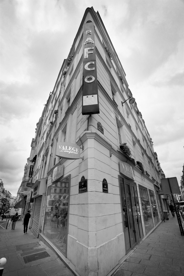 Cr Rue Pitits Carreaux & Rue D' Aboukir, Paris, France - 2010 - Photograph Lloyd Godman