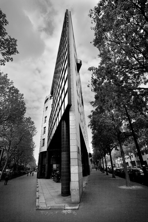 Cr Rue Armand Carral, Avenue Jean Jaures, Paris, France - 2010 - Photograph Lloyd Godman