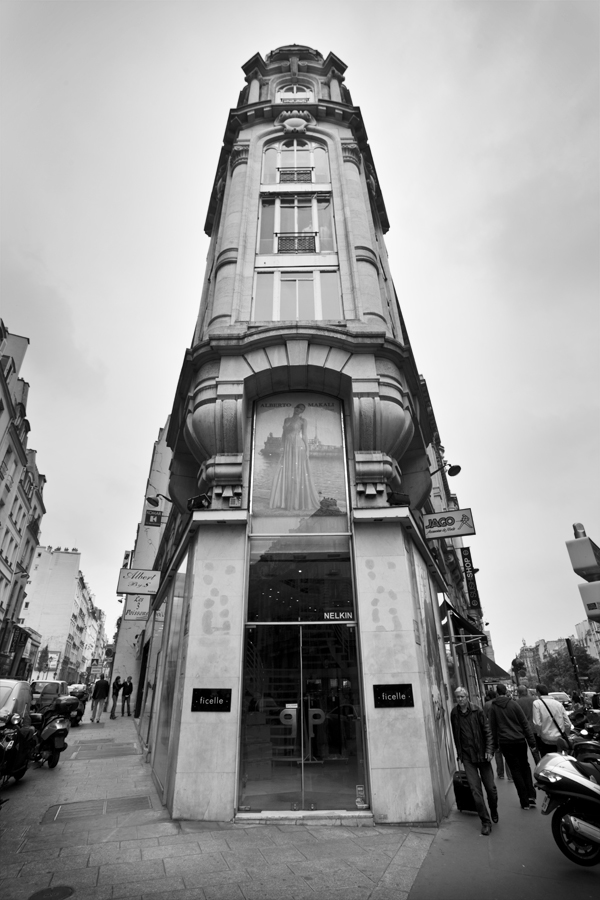 Rue Reaumur, Paris, France - 2010 - Photograph Lloyd Godman