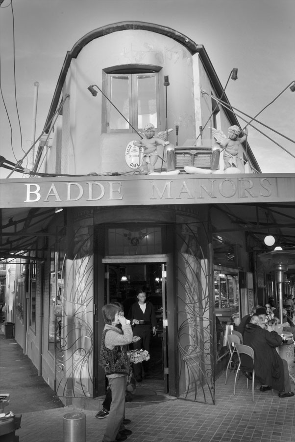 Badde Mannors, Sydney, Australia, Lloyd Godman