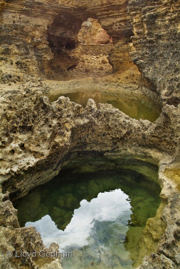  Rock formations, Great Southern Road, Victoria, Australia Victoria, Austalia - Lloyd Godman